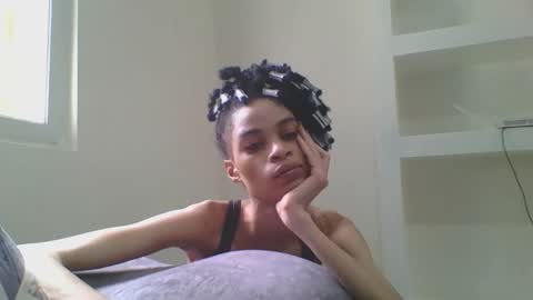 maya online show from 04-17-26, 07:00