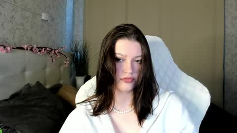 Snapshot of mayaamimi chatting on 06-07-26, 01:10 Mimi online show from 06-07-26, 01:10
