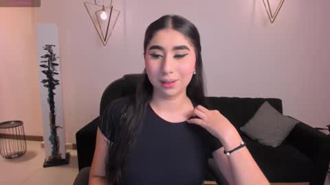 Maya online show from 10-15-25, 03:28