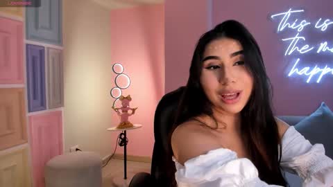 Maya online show from 11-01-25, 04:14