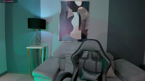Snapshot of mayamoretti chatting on 07-13-26, 08:22 Maya online show from 07-13-26, 08:22