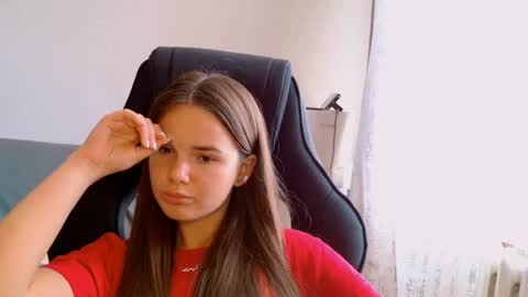 Snapshot of maybloom_ chatting on 07-14-26, 10:21 maybloom_ online show from 07-14-26, 10:21