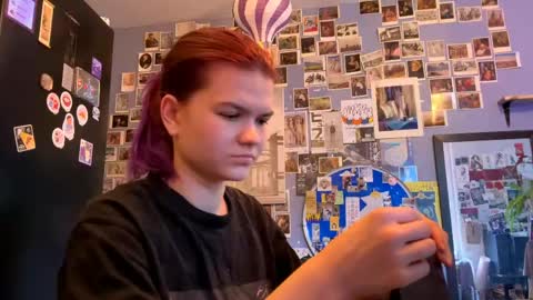 Rose online show from 04-15-26, 07:26