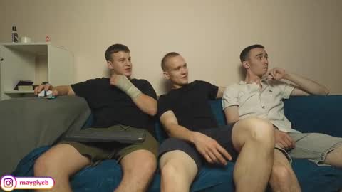 Snapshot of maygly chatting on 06-21-26, 07:38 Slava and Alextatto online show from 06-21-26, 07:38