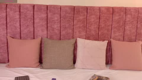 Rousse online show from 04-20-26, 11:46