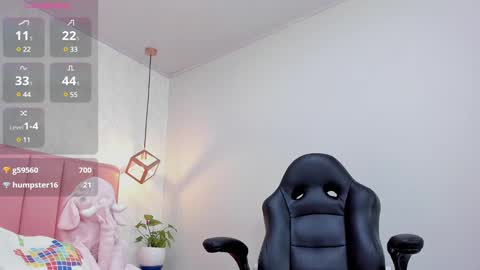 Snapshot of mayroberts chatting on 02-14-25, 05:03 MAY online show from 02-14-25, 05:03