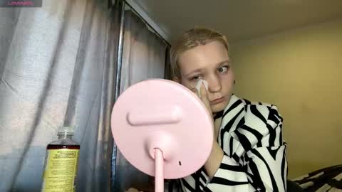 olivia online show from 03-23-26, 03:05