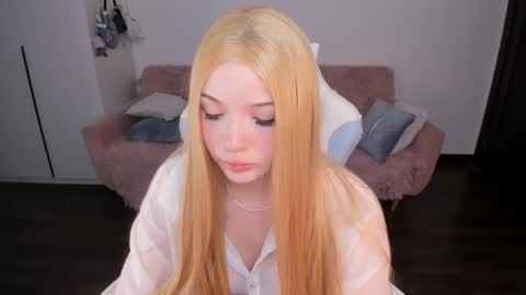  Mila  online show from 10-08-25, 05:38