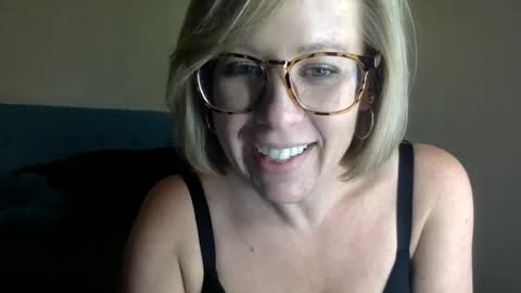 Snapshot of mayzie_mac chatting on 07-03-26, 08:59 mayzie_mac online show from 07-03-26, 08:59