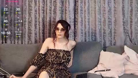 Snapshot of mazzekyn chatting on 06-24-26, 06:07 Mazze online show from 06-24-26, 06:07