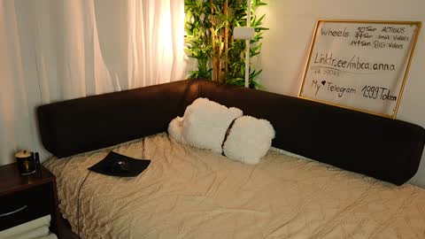 Anna       IG mbca anna  online show from 01-08-25, 10:58