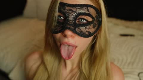 Anna       IG mbca anna  online show from 01-30-25, 01:33