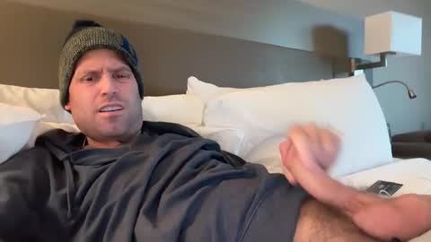 lol online show from 11-25-25, 08:42