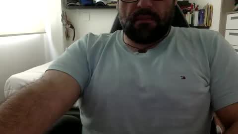 Snapshot of mbotve chatting on 06-04-26, 07:20 VzlaMan online show from 06-04-26, 07:20