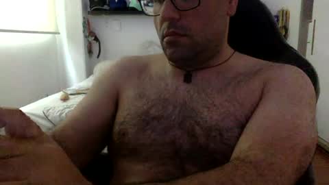 Snapshot of mbotve chatting on 06-22-26, 08:17 VzlaMan online show from 06-22-26, 08:17
