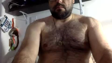Snapshot of mbotve chatting on 07-07-26, 04:26 VzlaMan online show from 07-07-26, 04:26