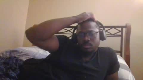 Snapshot of mbsupreme chatting on 07-15-26, 04:51 Mark online show from 07-15-26, 04:51
