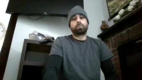 Snapshot of mcbuster11 chatting on 01-23-25, 04:04 mcbuster11 online show from 01-23-25, 04:04