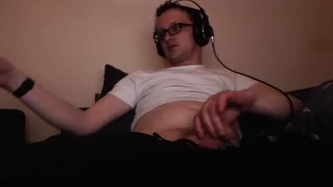 Snapshot of mcmike_es chatting on 02-15-25, 07:39 Mike online show from 02-15-25, 07:39