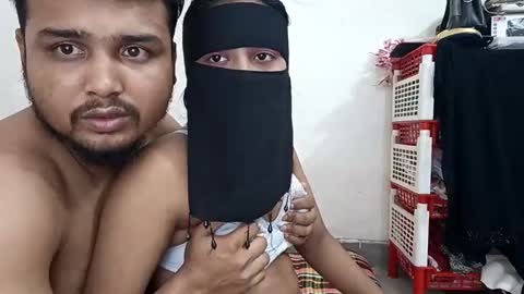 Snapshot of mdtaiful125 chatting on 12-04-25, 10:07 Sweet Couple BD online show from 12-04-25, 10:07