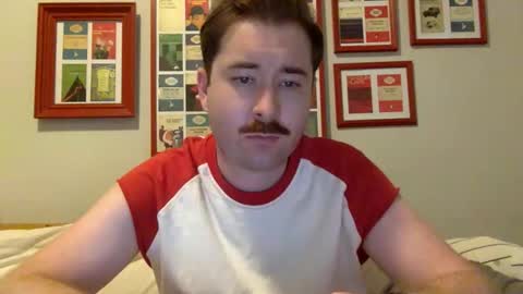 Snapshot of mdude224 chatting on 06-09-26, 12:33 mdude224 online show from 06-09-26, 12:33