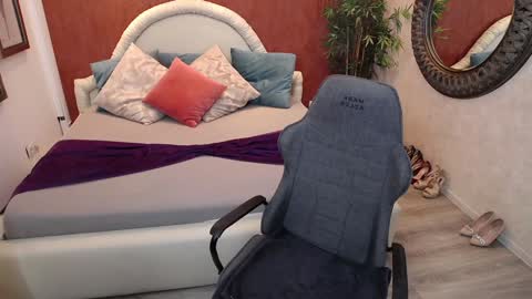 Snapshot of meamandax chatting on 01-01-25, 12:55 meamandax online show from 01-01-25, 12:55