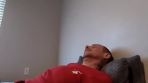 Snapshot of meanfinger chatting on 02-15-26, 09:11 Jizzy online show from 02-15-26, 09:11