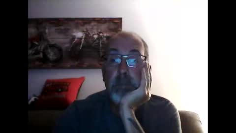 me at home online show from 09-12-25, 01:38