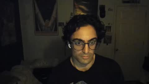 Snapshot of mechaf chatting on 10-31-25, 04:35 Late Night Video Games  Art online show from 10-31-25, 04:35