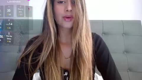 mecute1 online show from 10-14-25, 12:50