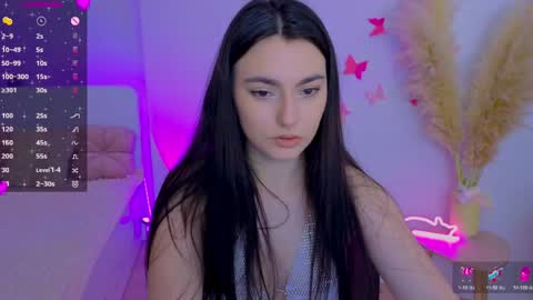 Dina online show from 04-12-26, 07:52