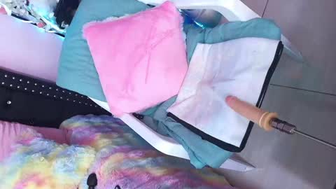 Snapshot of meegan_foxy_ chatting on 01-25-25, 11:34 Im Megan online show from 01-25-25, 11:34