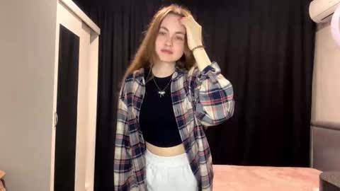 Olivia online show from 11-26-25, 03:13