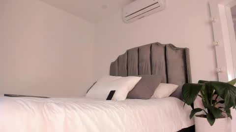 megan online show from 03-03-25, 01:31