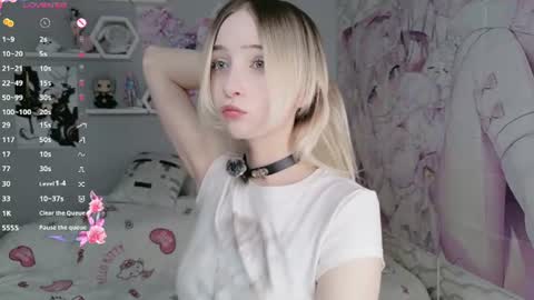 Snapshot of megan__ami chatting on 06-14-26, 03:03 Megan online show from 06-14-26, 03:03