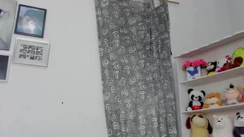 M E G A N online show from 02-10-26, 04:55