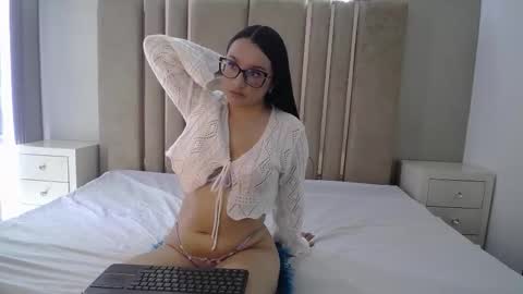 Megan3 online show from 10-25-25, 02:13