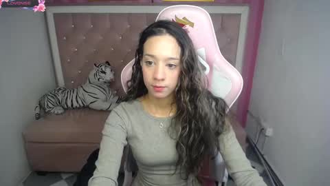 megan_collins_b online show from 09-11-25, 12:38