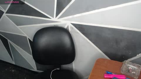 Megan and sophi online show from 02-08-26, 08:18