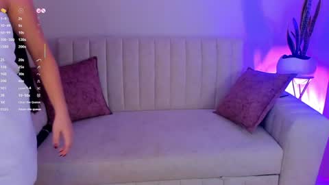 MEGAN COOPER online show from 06-17-26, 07:15