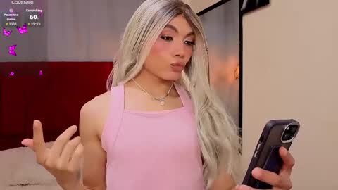 Snapshot of megan_do_santos chatting on 02-28-26, 03:24 megan do santos online show from 02-28-26, 03:24