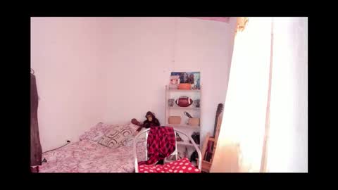 Snapshot of megan_doll2123 chatting on 09-23-25, 04:43 MEGAN DOLL online show from 09-23-25, 04:43