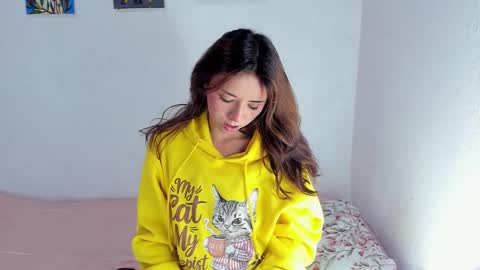 Snapshot of megan_doll2123 chatting on 10-10-25, 06:01 MEGAN DOLL online show from 10-10-25, 06:01