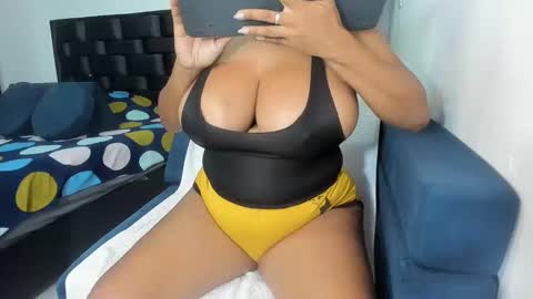 megan_greyxx online show from 12-05-24, 10:55