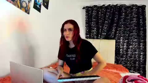 Snapshot of megan_hally chatting on 06-18-26, 10:52 Megan online show from 06-18-26, 10:52