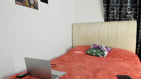 Snapshot of megan_hally chatting on 07-10-26, 10:51 Megan online show from 07-10-26, 10:51