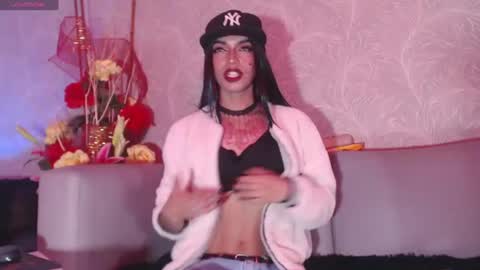 megan_queen12 online show from 06-17-26, 04:59