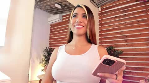 Snapshot of megan_raiin chatting on 03-07-25, 05:40 megan_raiin online show from 03-07-25, 05:40