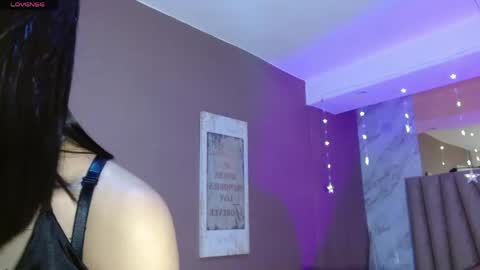 Snapshot of megan_saint chatting on 05-24-26, 02:44 megan_saint online show from 05-24-26, 02:44