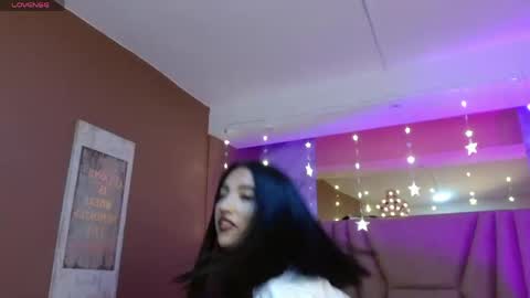 Snapshot of megan_saint chatting on 06-01-26, 01:24 megan_saint online show from 06-01-26, 01:24